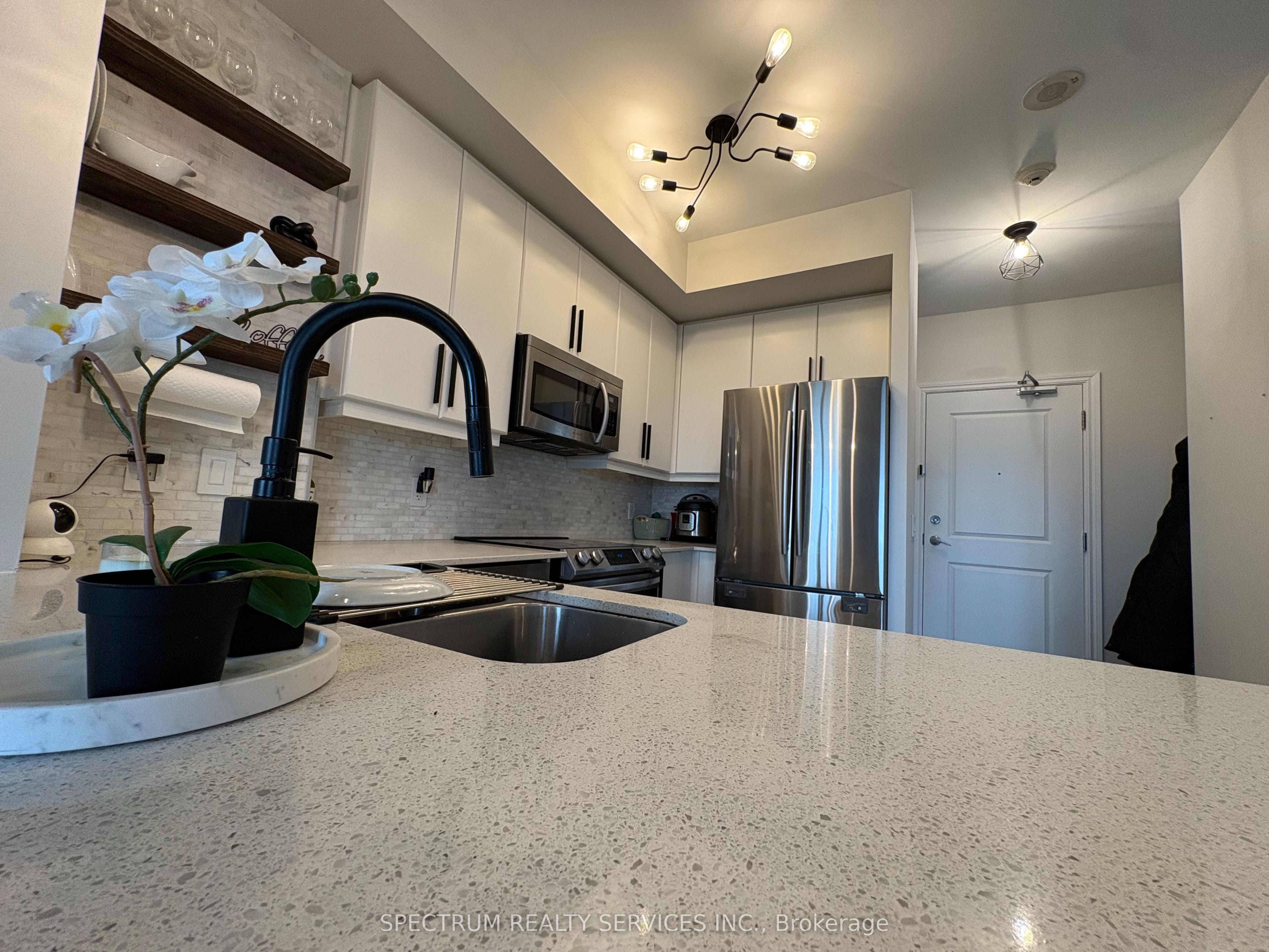 Additional image 3 of 1007-7730 Kipling Avenue, Vaughan, ON, L4L 1Y9