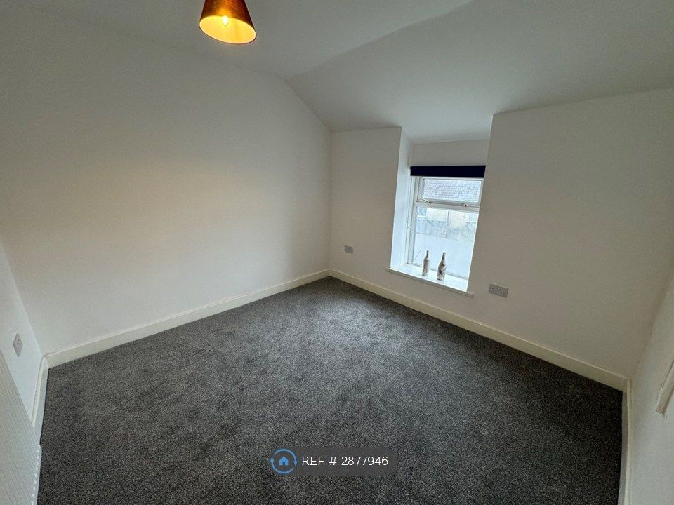 Additional image 7 of 4 bed semi-detached house to rentOld Park Terrace, Pontypridd CF37