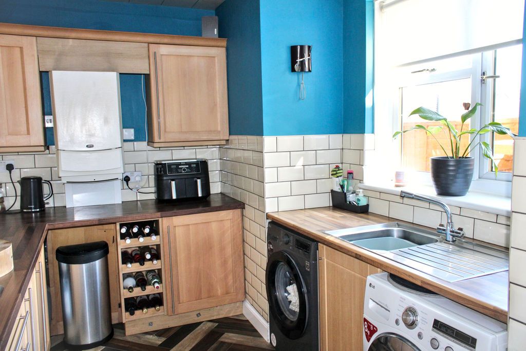 Additional image 6 of 2 bed flat for salePark Place, Alloa FK10