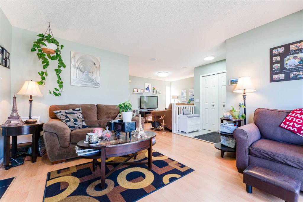 Additional image 5 of 198 Somerside Park SW, Calgary, AB, T2Y 3G3
