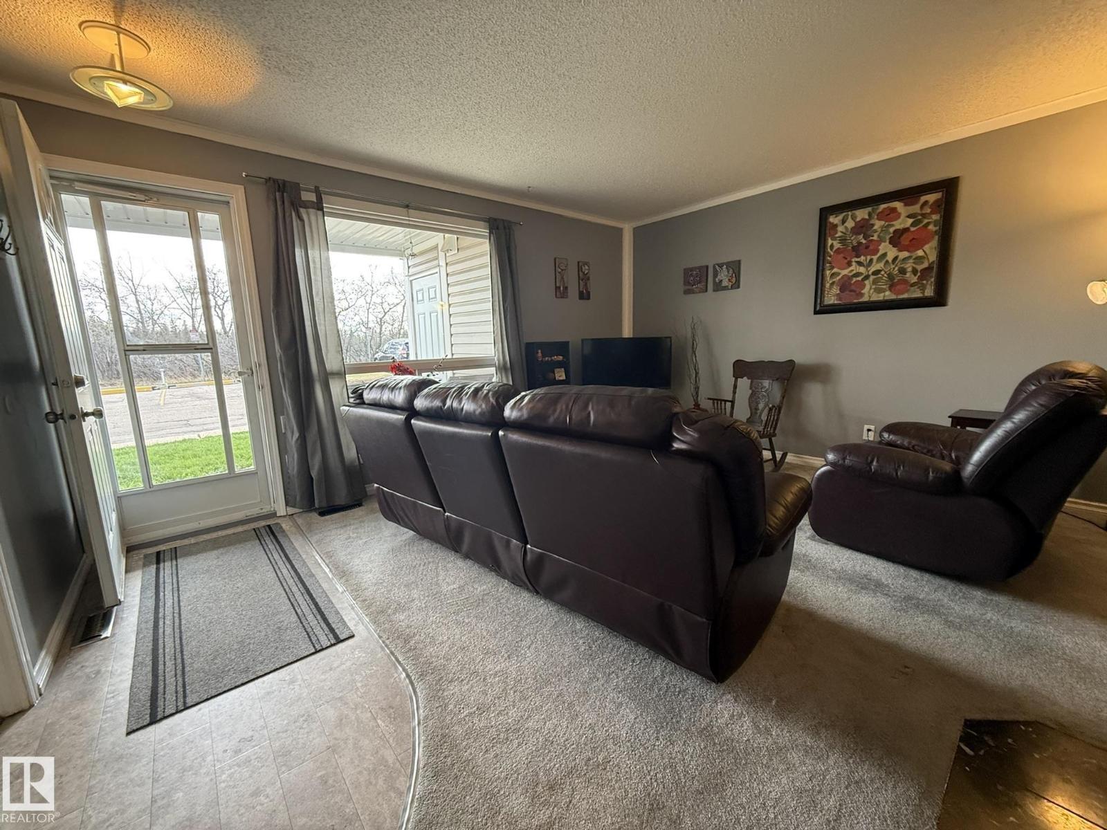 Additional image 4 of 5-2204 118 Street NW, Edmonton, AB, T6J5K2