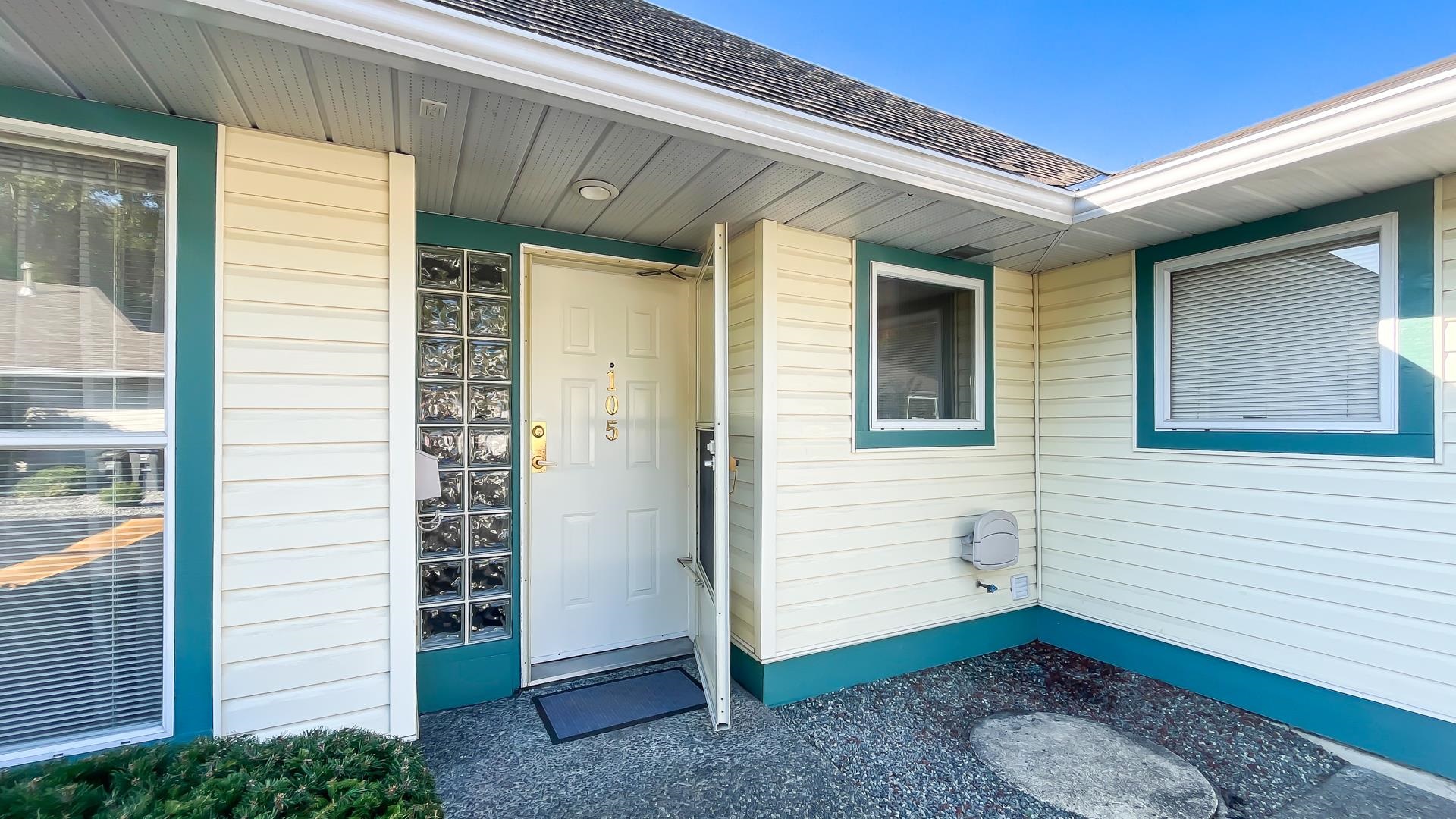 Additional image 3 of 105-10172 141 Street, Surrey, BC, V3T 4P6