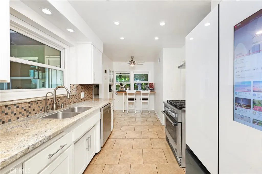 Additional image 9 of 10244 Woodruff Ave, Downey, CA 90241
