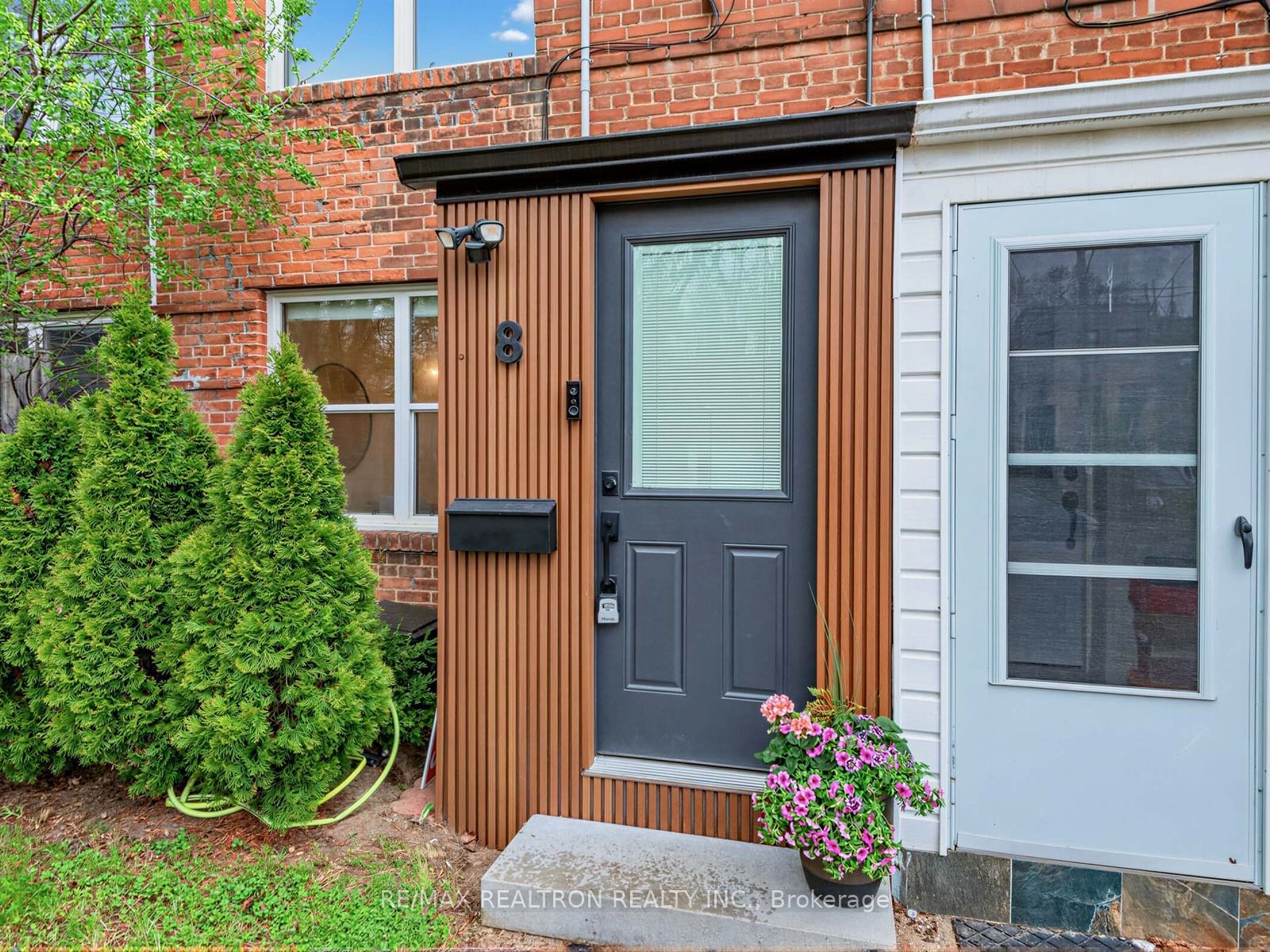 8 Khedive Avenue, Toronto, ON, M6A 2G2