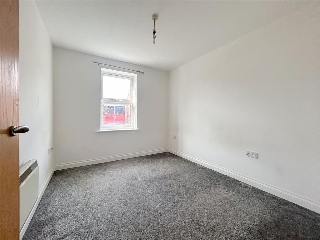 Additional image 6 of 1 bed flat for sale1 Bakersfield Place, Sale M33