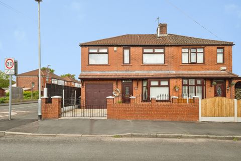 Buckingham Road, Droylsden, Manchester, Greater Manchester M43