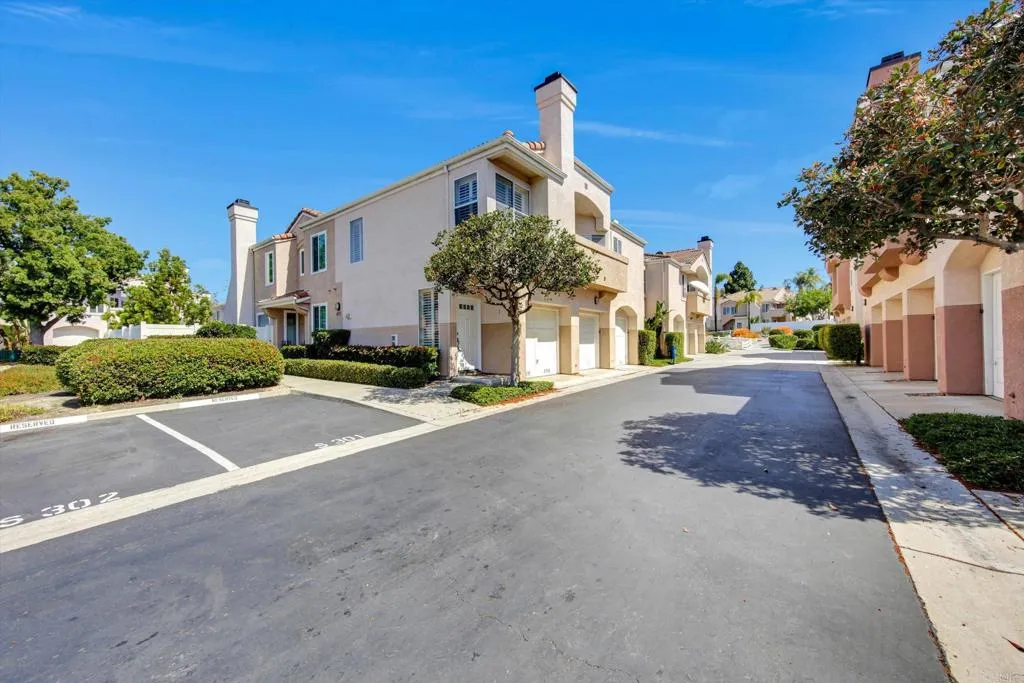 Additional image 2 of 400 Sanibelle Cir Unit 1, Chula Vista, CA 91910