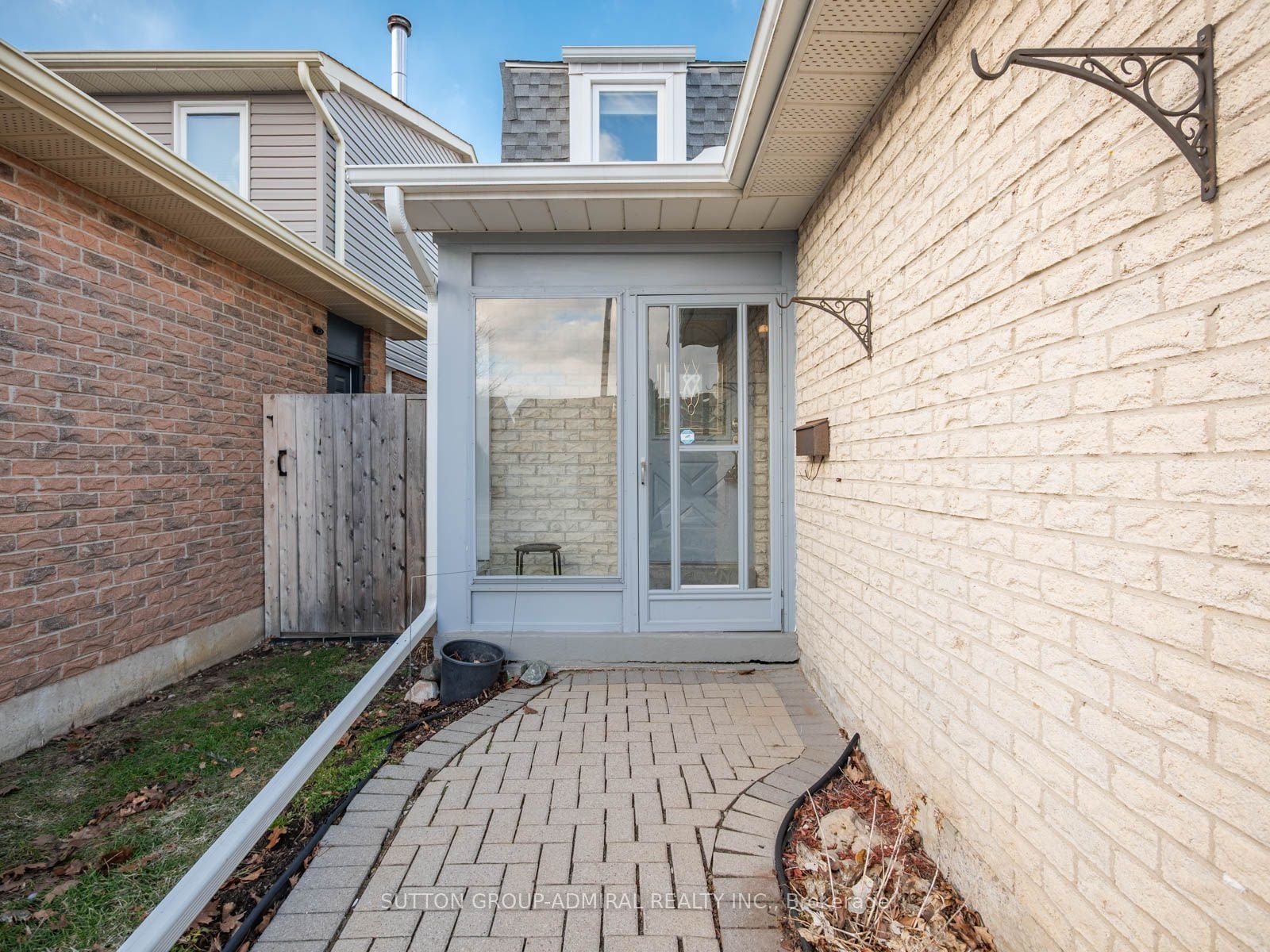 Additional image 2 of 218 Mullen Drive, Vaughan, ON, L4J 2P1