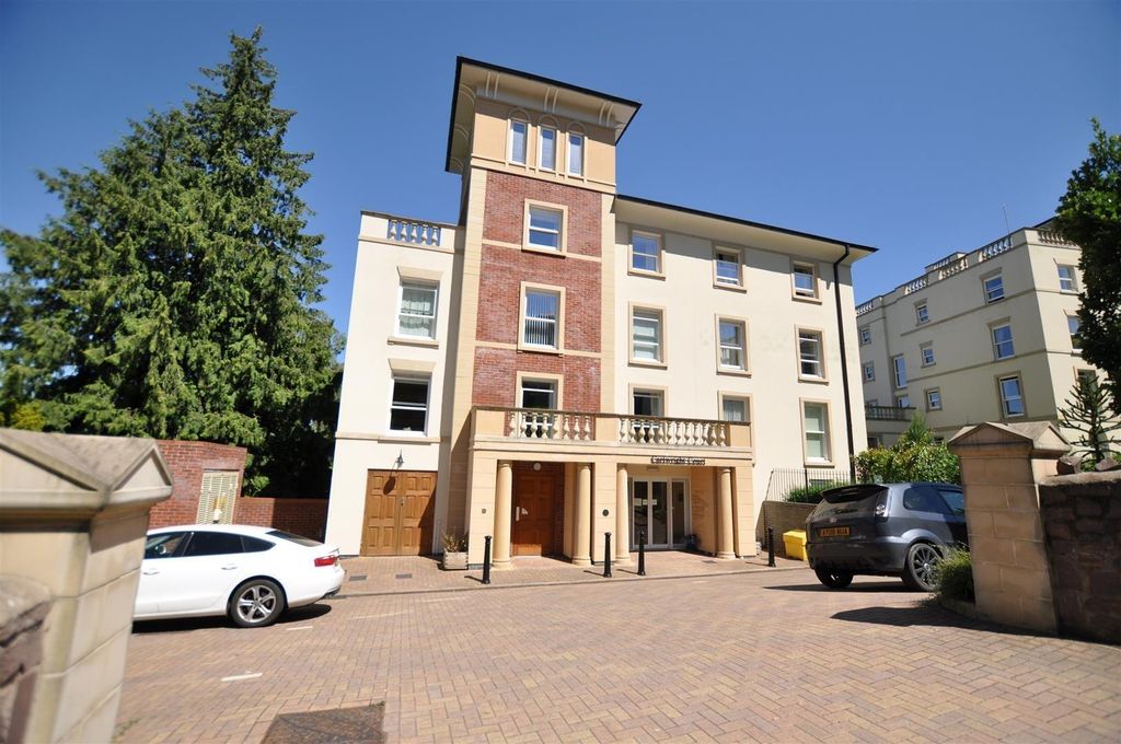 1 bed flat to rentVictoria Road, Malvern WR14