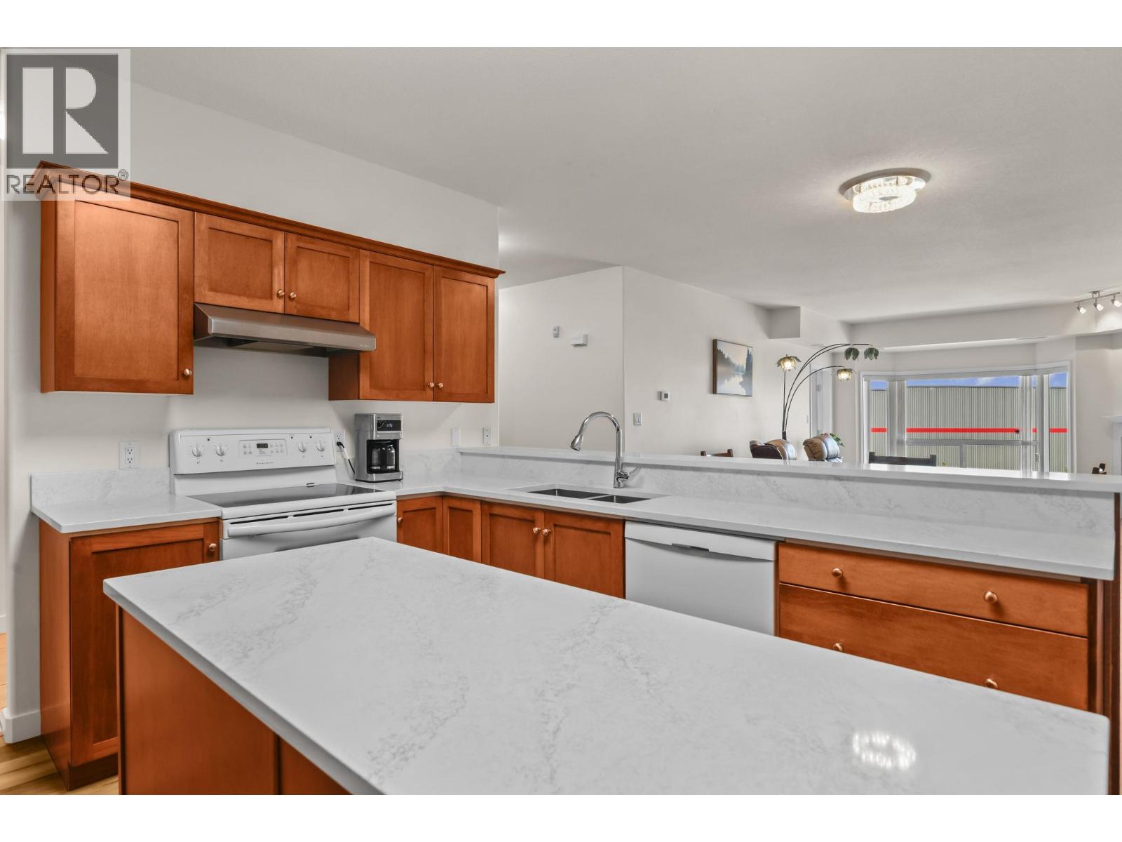 Additional image 4 of 303-1963 Durnin Road, Kelowna, BC, V1X7Y4