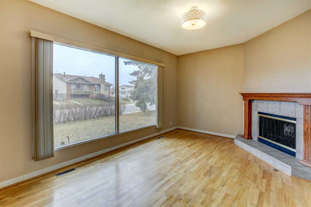 Additional image 3 of 1163 Falworth Road NE, Calgary, AB, T3J 1C8