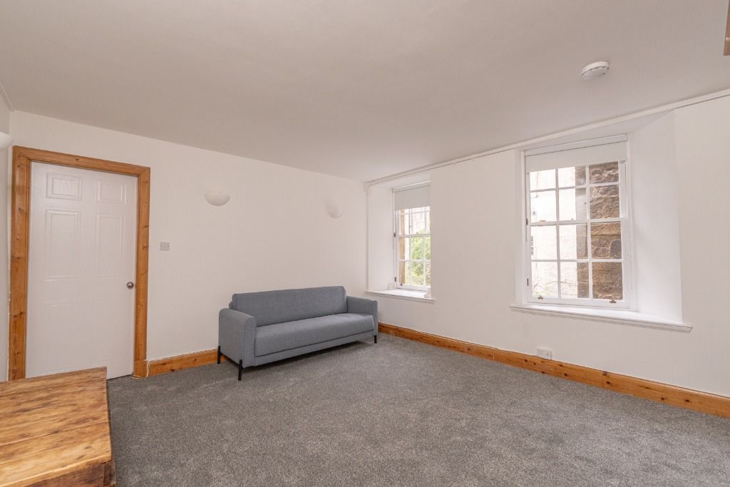 Additional image 6 of 2 bed flat to rentJames Court, Central, Edinburgh EH1