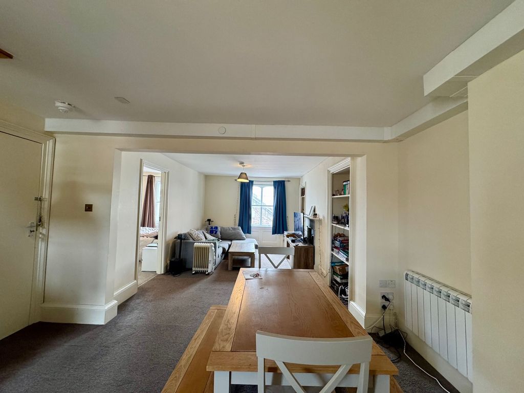 Additional image 9 of 2 bed flat to rent39 Halkett Place, St Helier JE2