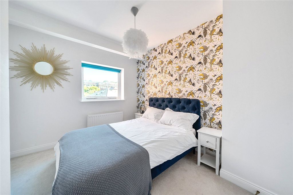 Additional image 10 of 2 bed flat to rentOld Mill Close, St Leonards, Exeter EX2