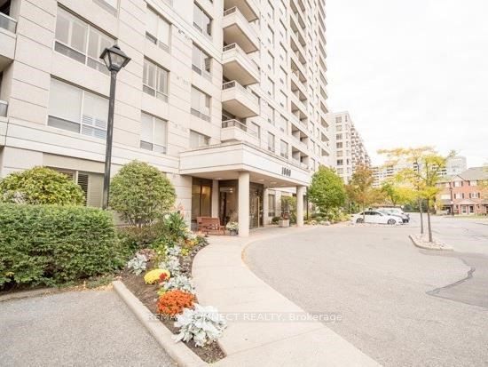 1611-1000 The Esplanade Avenue N, Pickering, ON, L1V 6V4