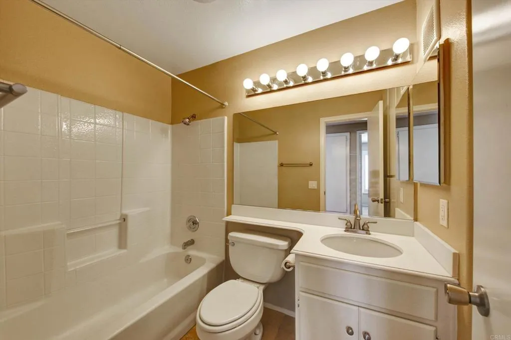 Additional image 12 of 400 Sanibelle Cir Unit 1, Chula Vista, CA 91910