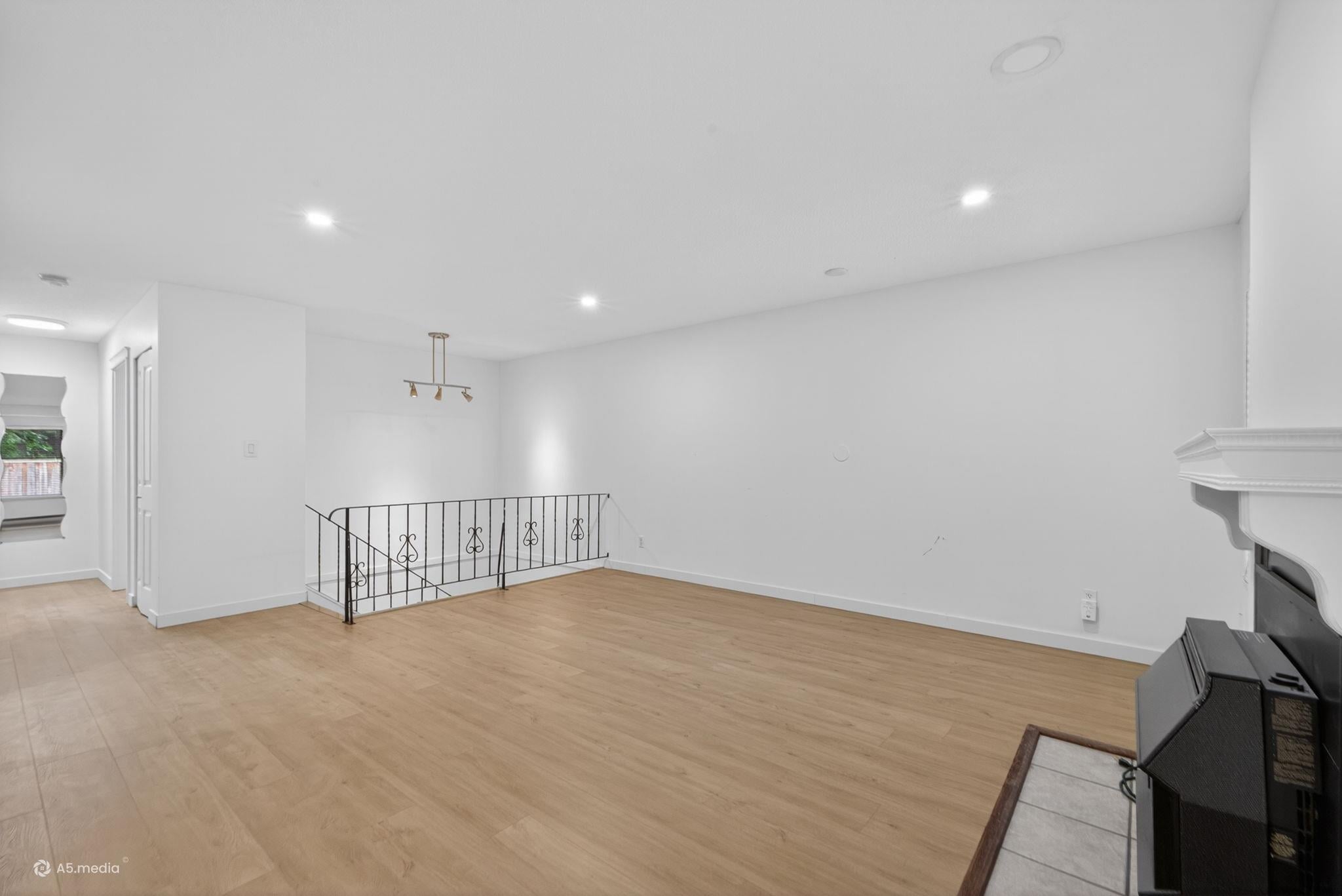 Additional image 3 of 15-2998 Mouat Drive, Abbotsford, BC, V2T 4E6
