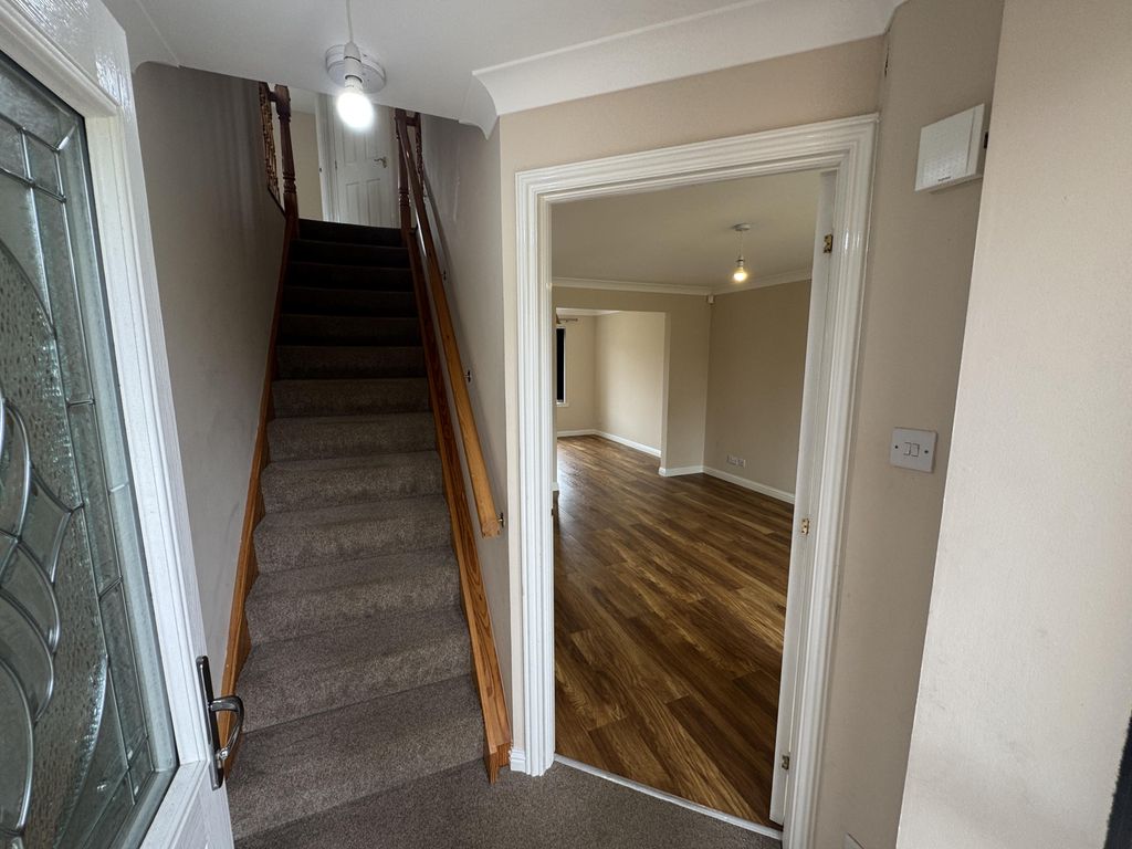 Additional image 20 of 4 bed detached house to rent52 St. Martin Crescent, Dundee DD3