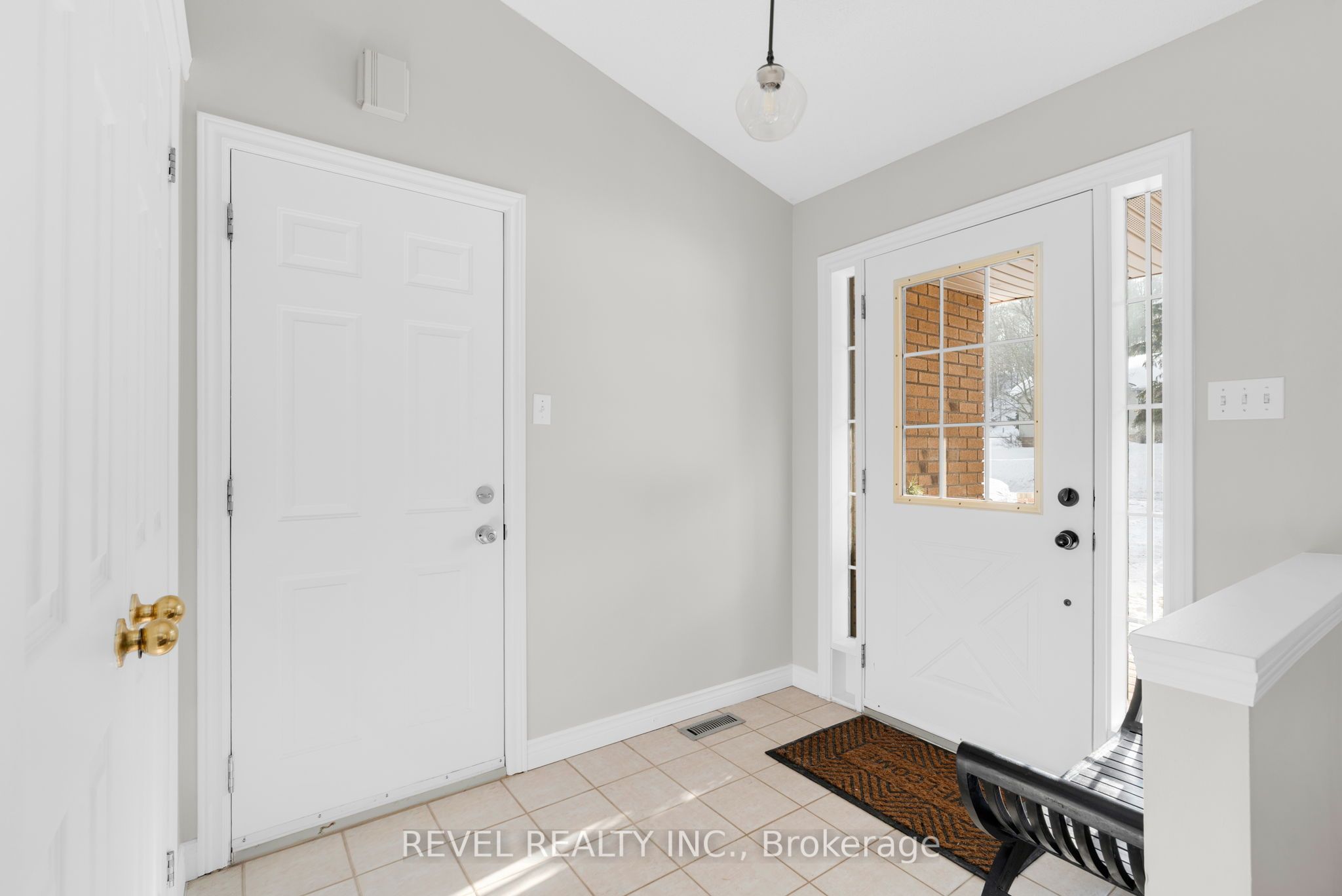 Additional image 6 of 32 Hickory Lane, Oro-medonte, ON, L0K 1E0
