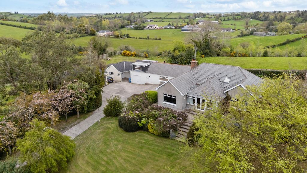 Additional image 2 of 4 bed detached bungalow for sale66 Dunmore Road, Ballynahinch BT24