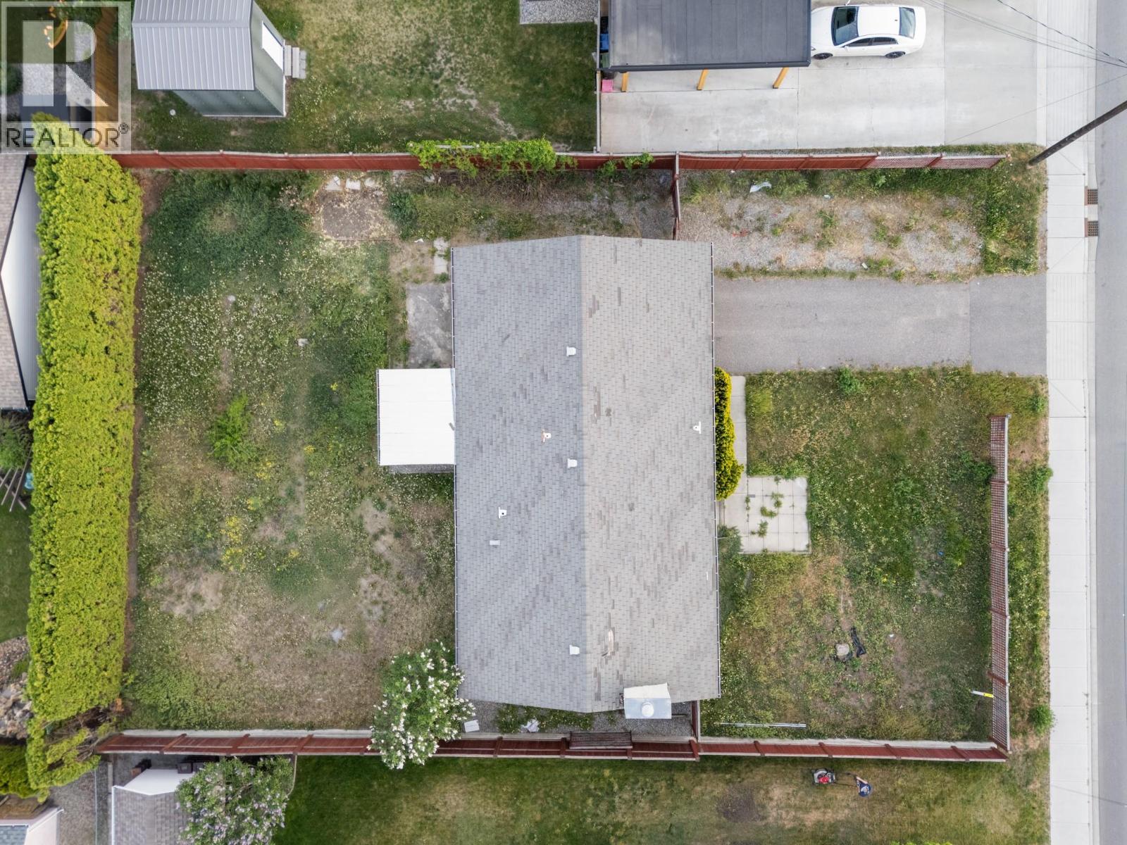 Additional image 4 of 2429 Ethel Street, Kelowna, BC, V1Y3A4
