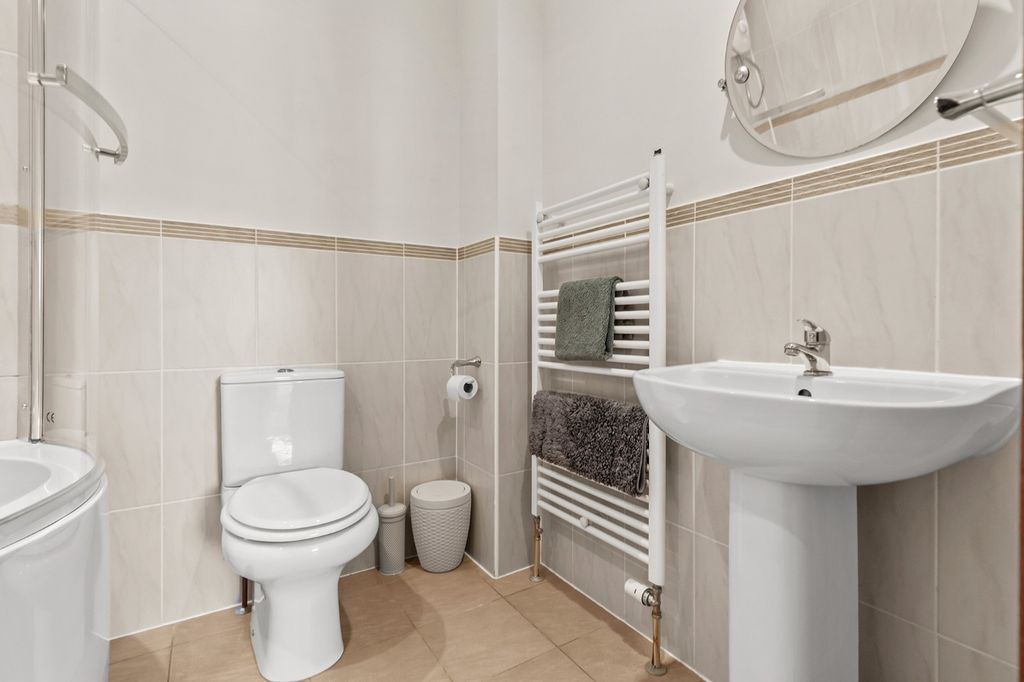 Additional image 11 of 3 bed bungalow to rentGlenorchil Crescent, Auchterarder PH3