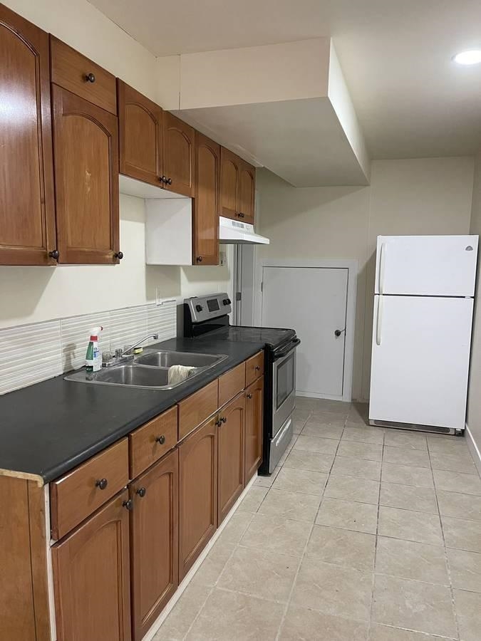 Additional image 2 of 4800 Canada Way, Burnaby, BC, V5G 1L5
