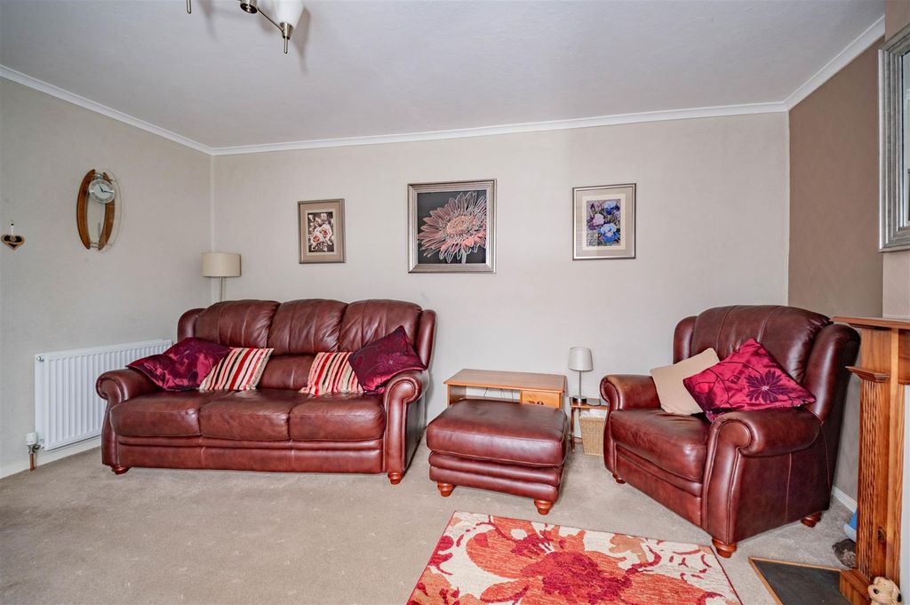 Additional image 3 of 3 bed semi-detached house for saleHelmsdale Crescent, Dundee DD3