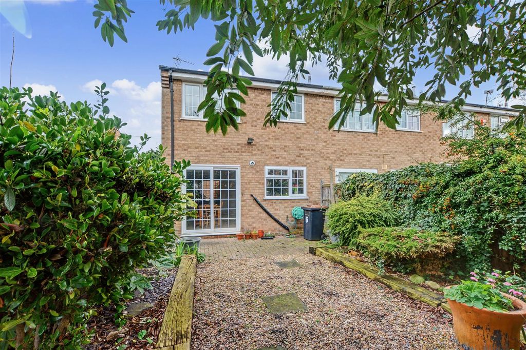 Additional image 11 of 3 bed end terrace house for saleHall Croft, Beeston, Nottingham NG9