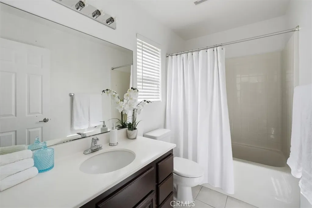 Additional image 75 of 17781 Maplehurst Place, Canyon Country, CA 91387