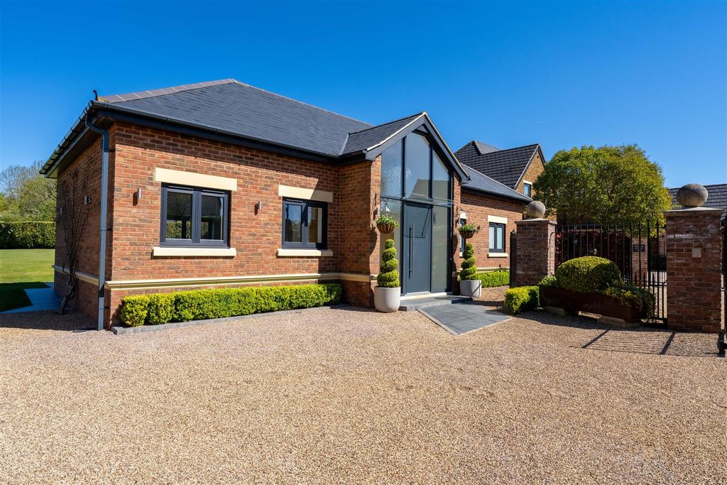 Additional image 6 of 8 bed detached house for saleSheldons Lane, Walgrave, Northampton NN6