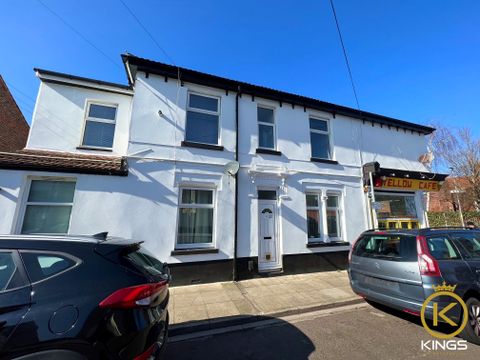 London Avenue, Stamshaw PO2