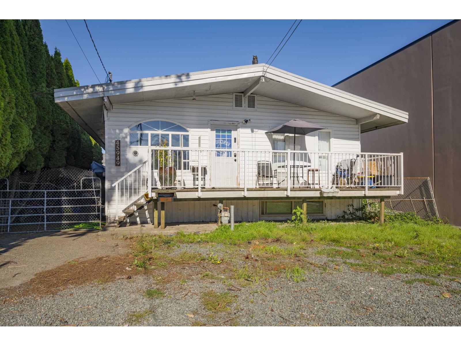 45949 Rowat Avenue, Chilliwack, BC, V2P1J2