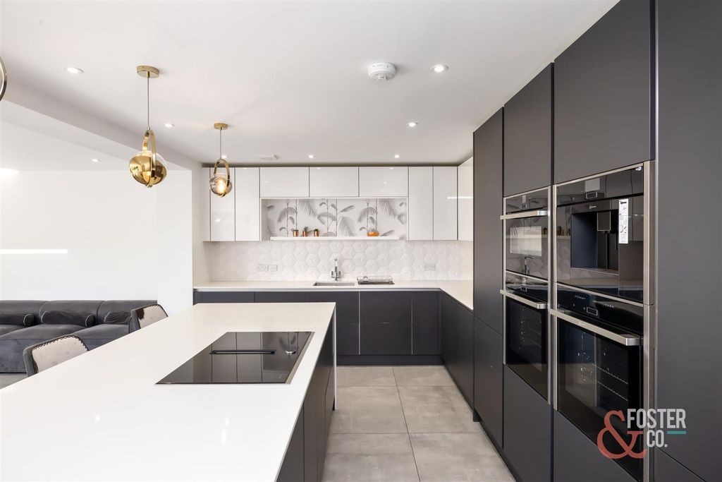 Additional image 25 of 4 bed detached house to rentColebrook Road, Brighton BN1