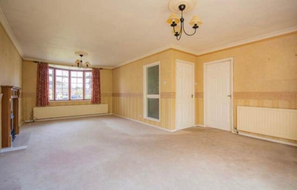 Additional image 6 of 4 bed property to rentHarewood Gardens, Peterborough PE3