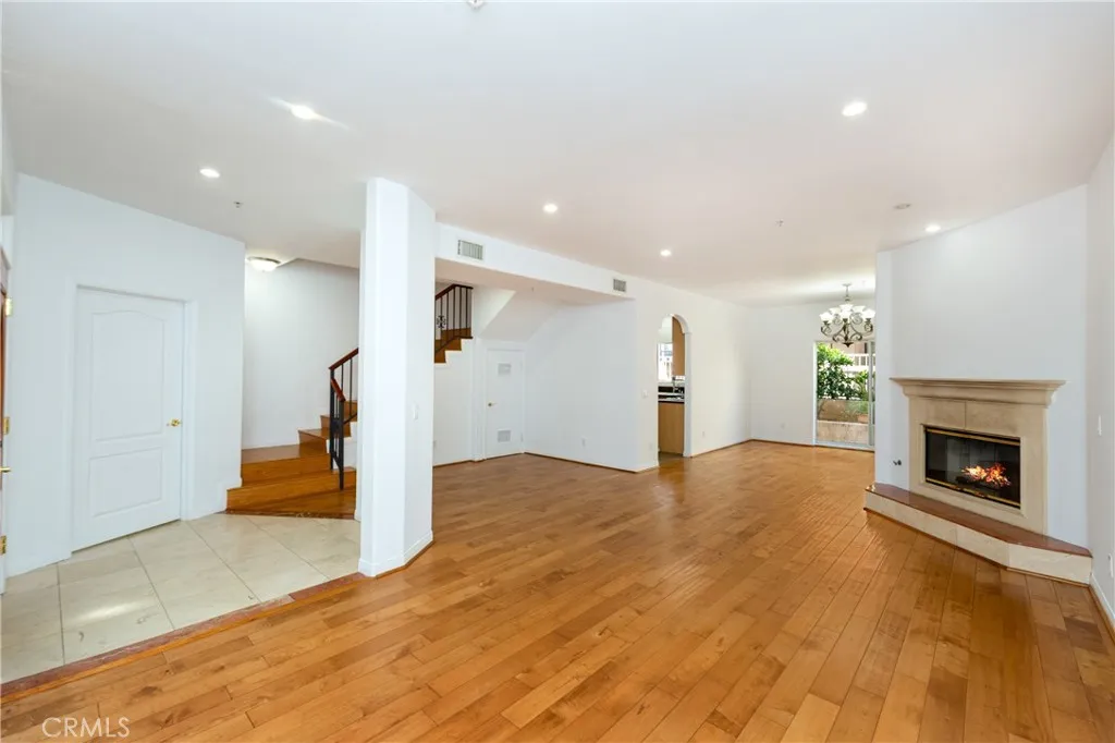 Additional image 3 of 455 W Wilson Ave Unit 2, Glendale, CA 91203