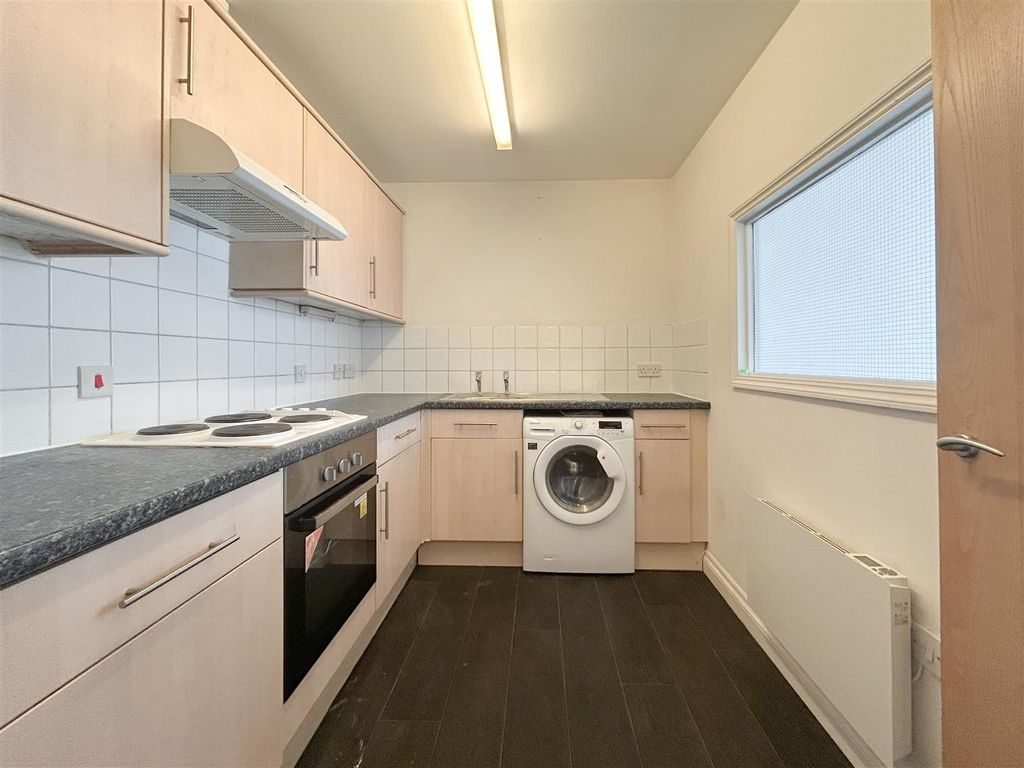 Additional image 3 of 1 bed flat for sale1 Bakersfield Place, Sale M33