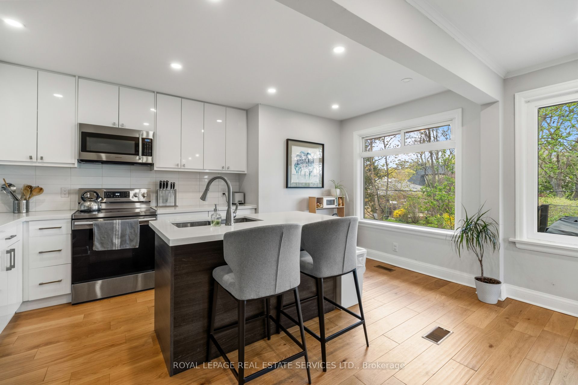 Additional image 4 of 76 Glenellen Drive E, Toronto, ON, M8Y 2H1