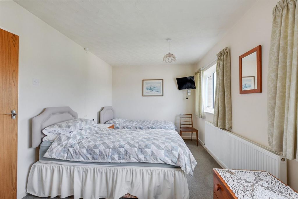 Additional image 7 of 3 bed link detached house for saleBelmont Close, Chilwell, Nottingham NG9