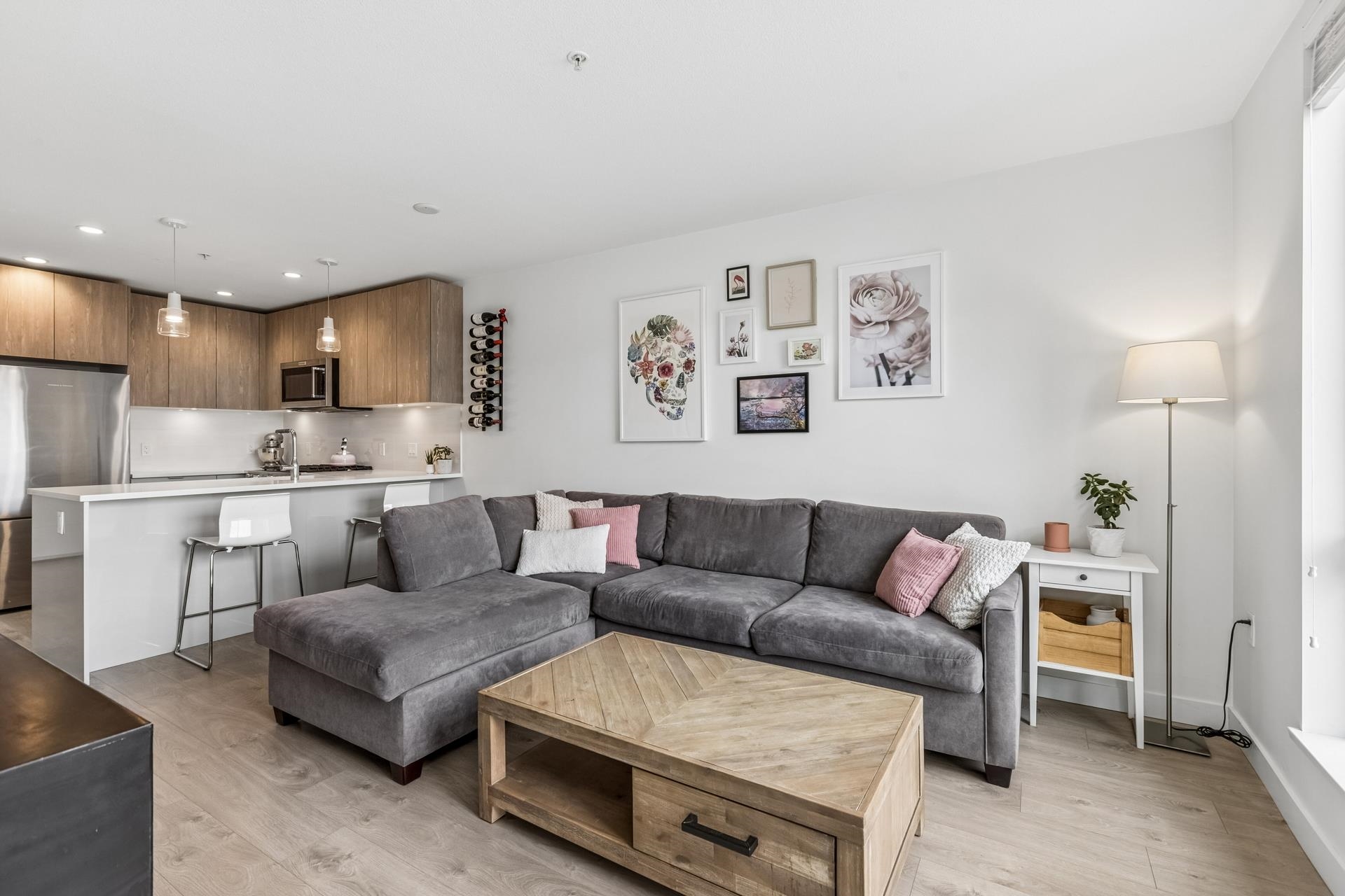Additional image 5 of 511-108 8th Street E, North Vancouver, BC, V7L 0H1