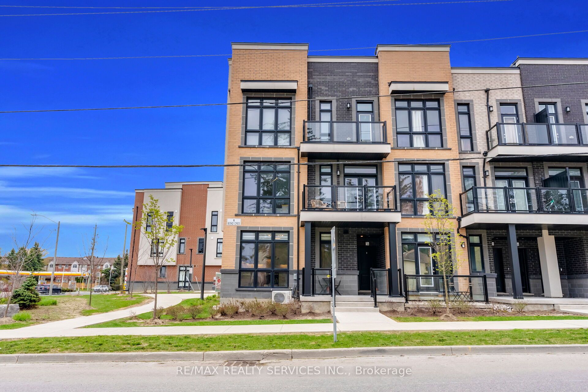 Additional image 3 of 5-1 Bond Crescent, Richmond Hill, ON, L4E 1J4