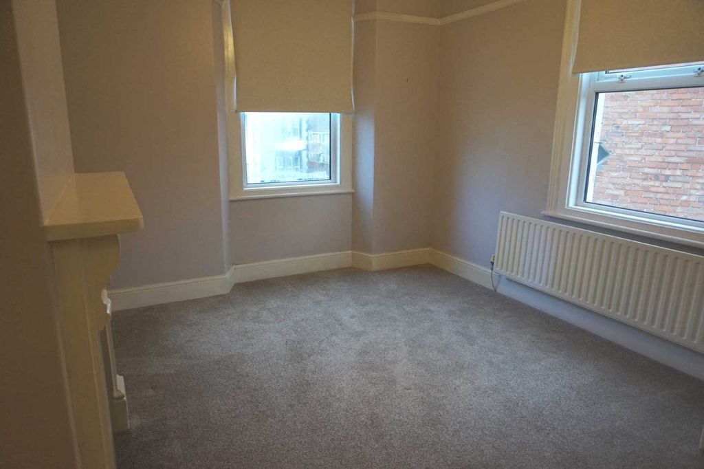 3 bed flat to rentFff Clifton Road, Weston-Super-Mare BS23