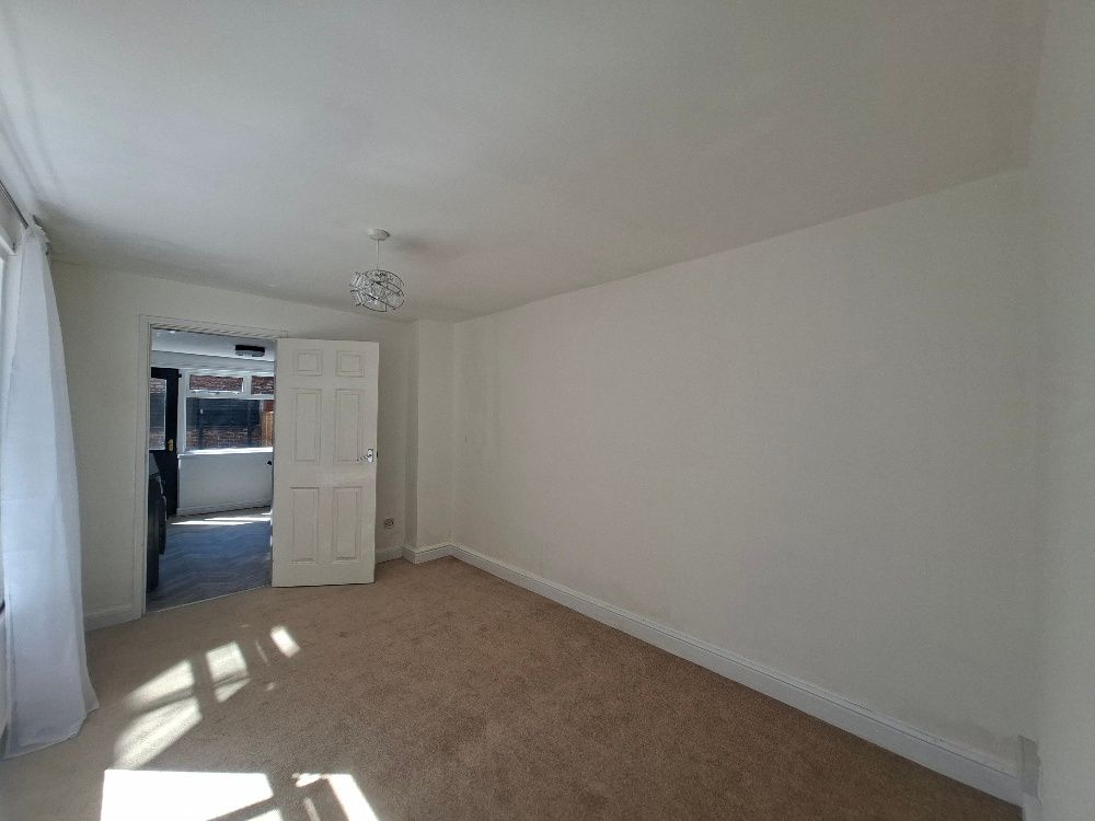 Additional image 4 of 3 bed terraced house to rentHighfield Avenue, Grimsby DN32