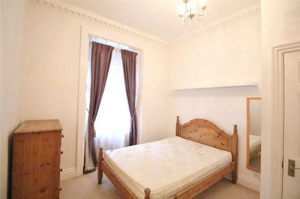 Additional image 7 of 2 bed flat for salePark Place, Clifton, Bristol BS8