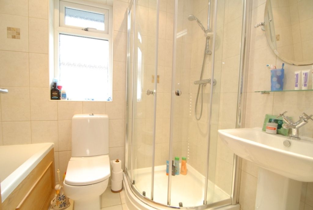 Additional image 8 of 4 bed detached house to rentWest End Avenue, Harrogate HG2