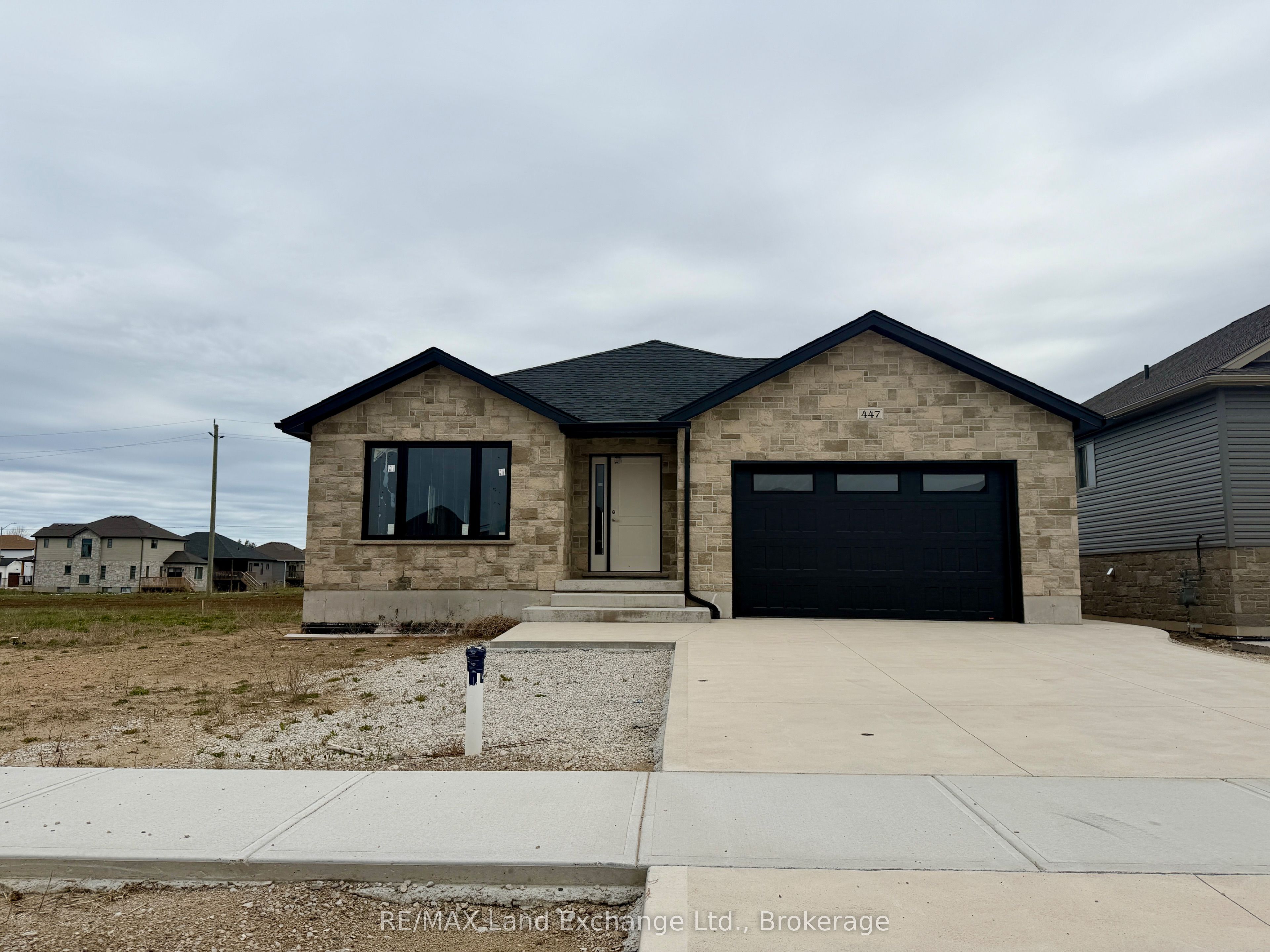 447 Burnside Street, Saugeen Shores, ON, N0H 2C3