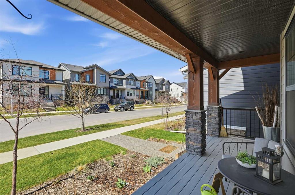 Additional image 4 of 120 Treeline Manor SW, Calgary, AB, T2Y 0R7