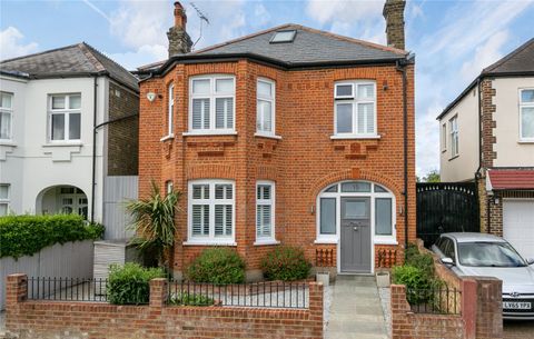 Pensford Avenue, Kew, Surrey TW9