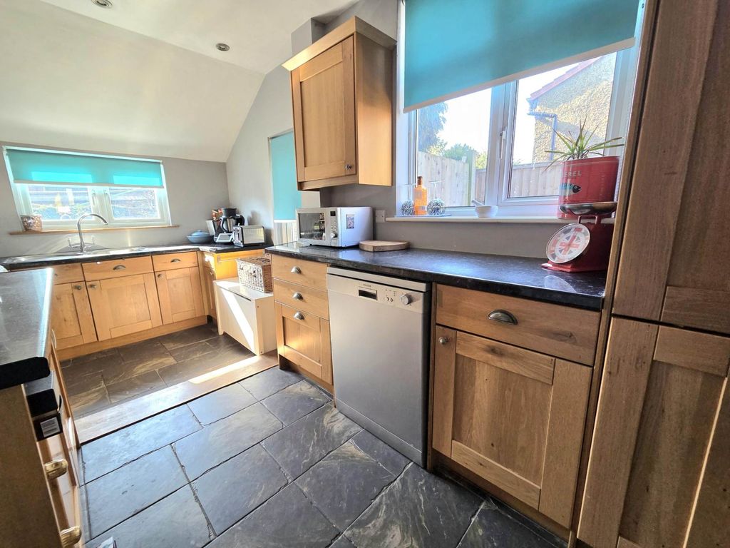 Additional image 13 of 3 bed semi-detached house for saleRegent Street, Leighton Buzzard LU7