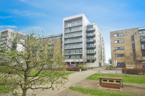 Ferry Court, Cardiff CF11